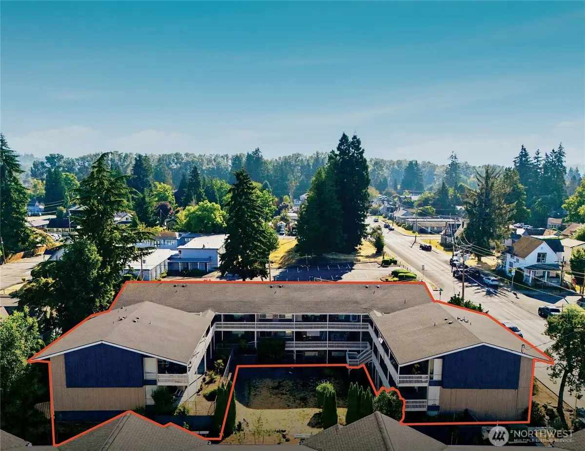 219 5th Street, Puyallup, WA 98372 - #1