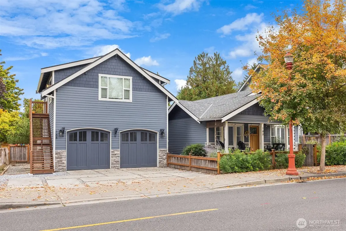 180 NW Dogwood Street, Issaquah, WA 98027 - #1