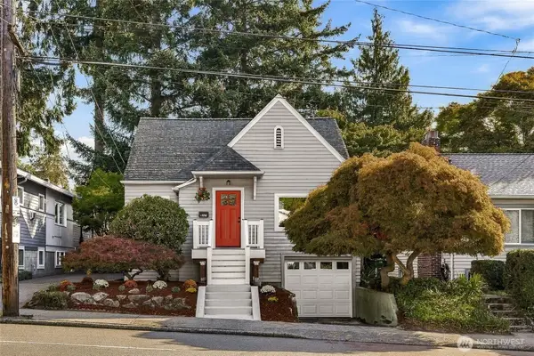 5756 25th Avenue Ne, Seattle, WA 98105