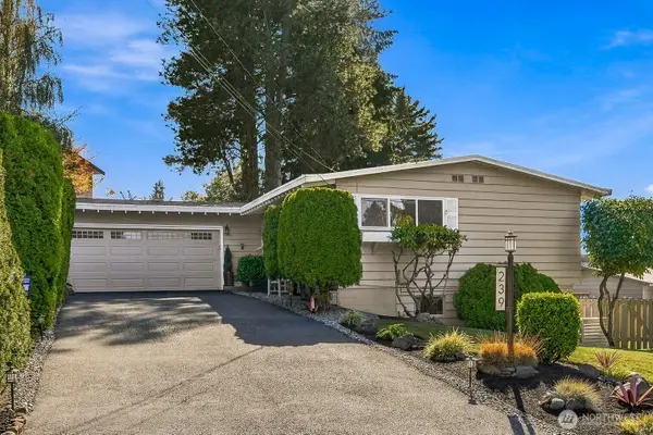 239 SW 184th Street, Normandy Park, WA 98166