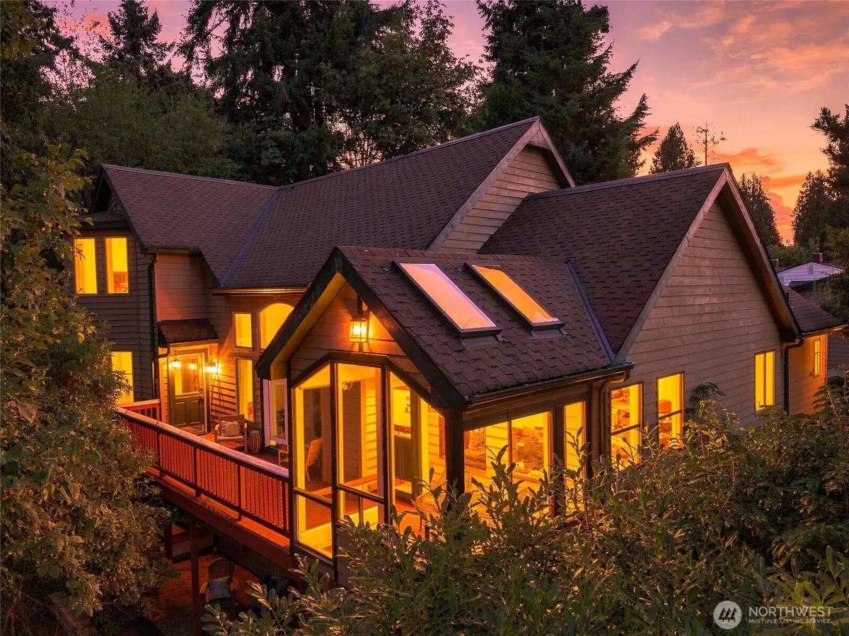 8025 45th Avenue Ne, Seattle, WA 98115 - #1