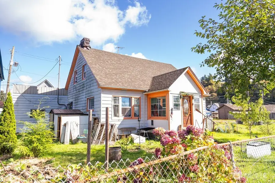1309 Riverside Ave., Hoquiam, WA 98550 - #2