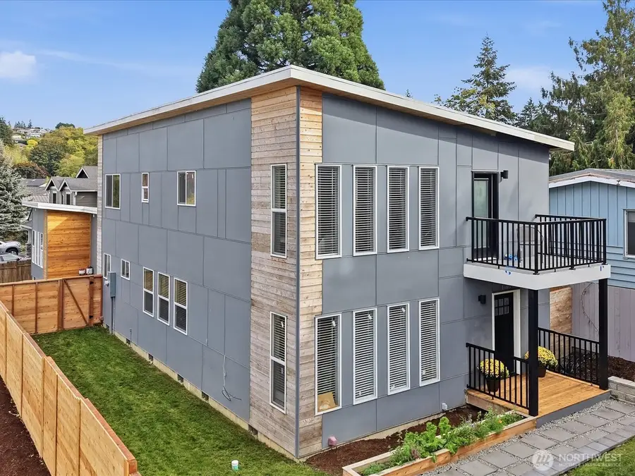 1603 S Walters Road, Tacoma, WA 98465 - #3