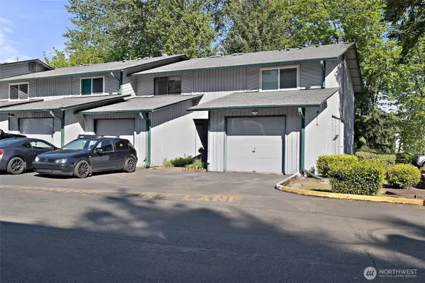 4008 S 158th Street #J, Tukwila, WA 98188