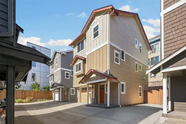 126 N 101st Street, Seattle, WA 98133