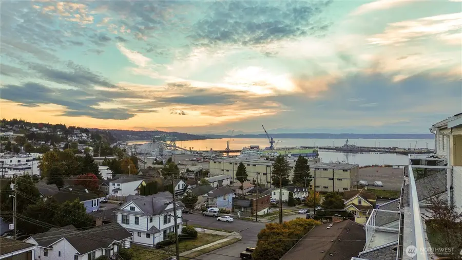2522 Rucker Avenue #408, Everett, WA 98201 - #3