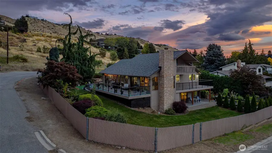 2718 Westview Drive, East Wenatchee, WA 98802 - #2