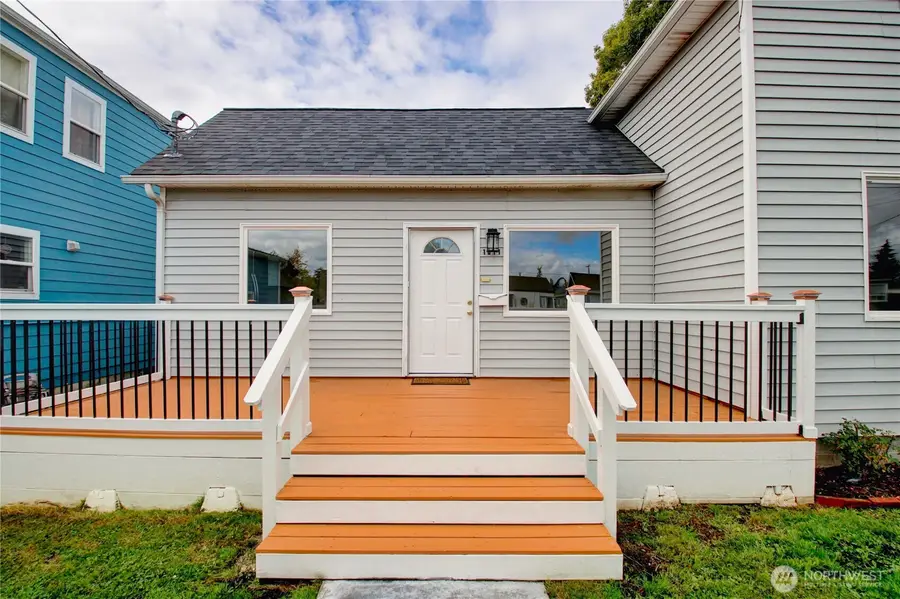 1011 S 12th Street, Mount Vernon, WA 98274 - #2