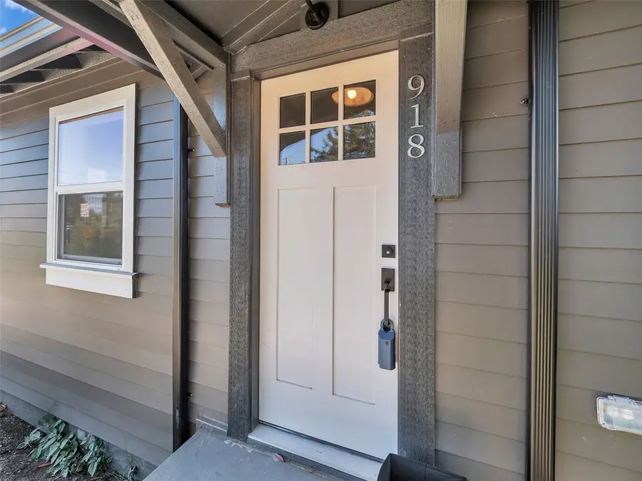 918 Union Avenue, Marysville, WA 98270 - #3