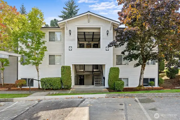 15415 35th Avenue W #F105, Lynnwood, WA 98087