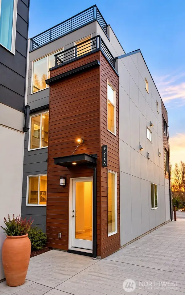 9515 8th Avenue Nw, Seattle, WA 98117