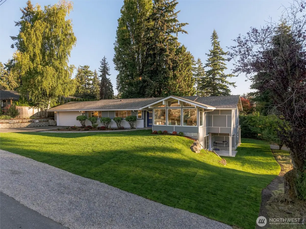 8205 SE 71st Street, Mercer Island, WA 98040 - #1