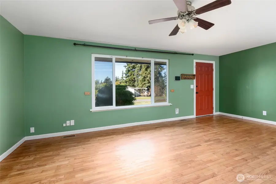 324 NE Queets Street, Oak Harbor, WA 98277 - #3