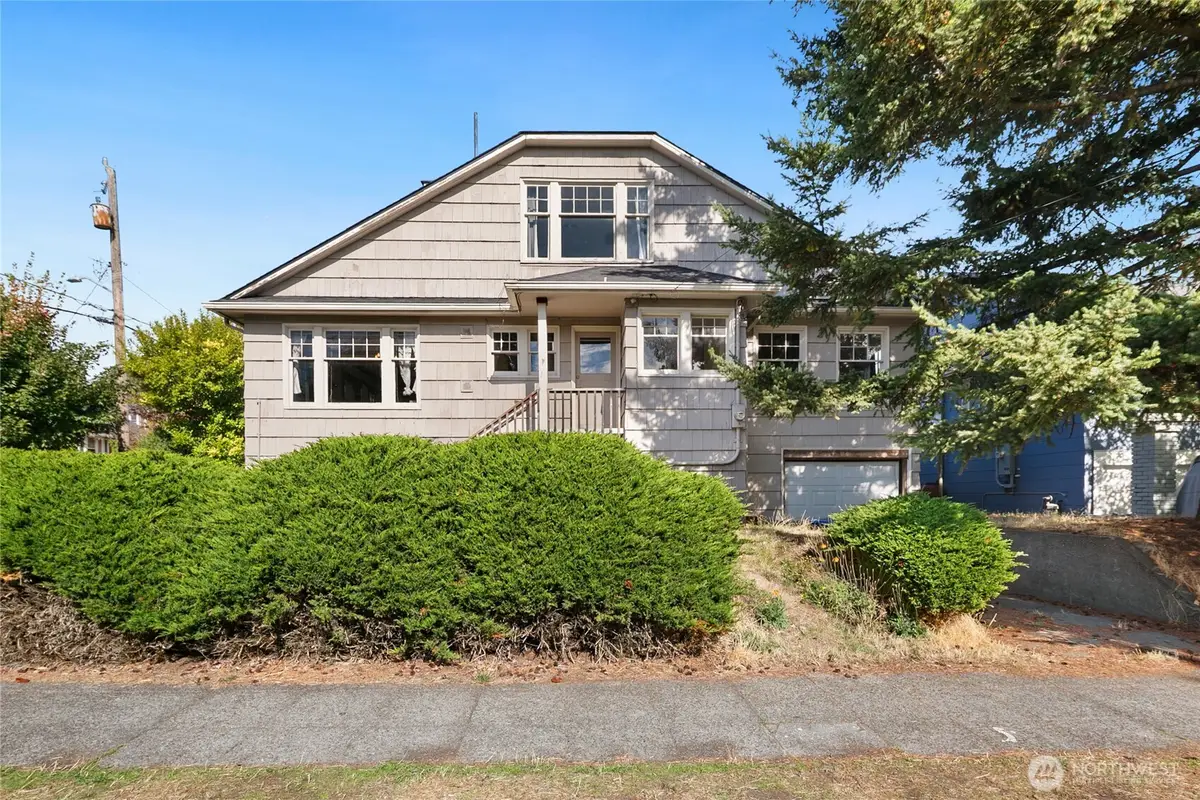 4302 Francis Avenue N, Seattle, WA 98103 - #1