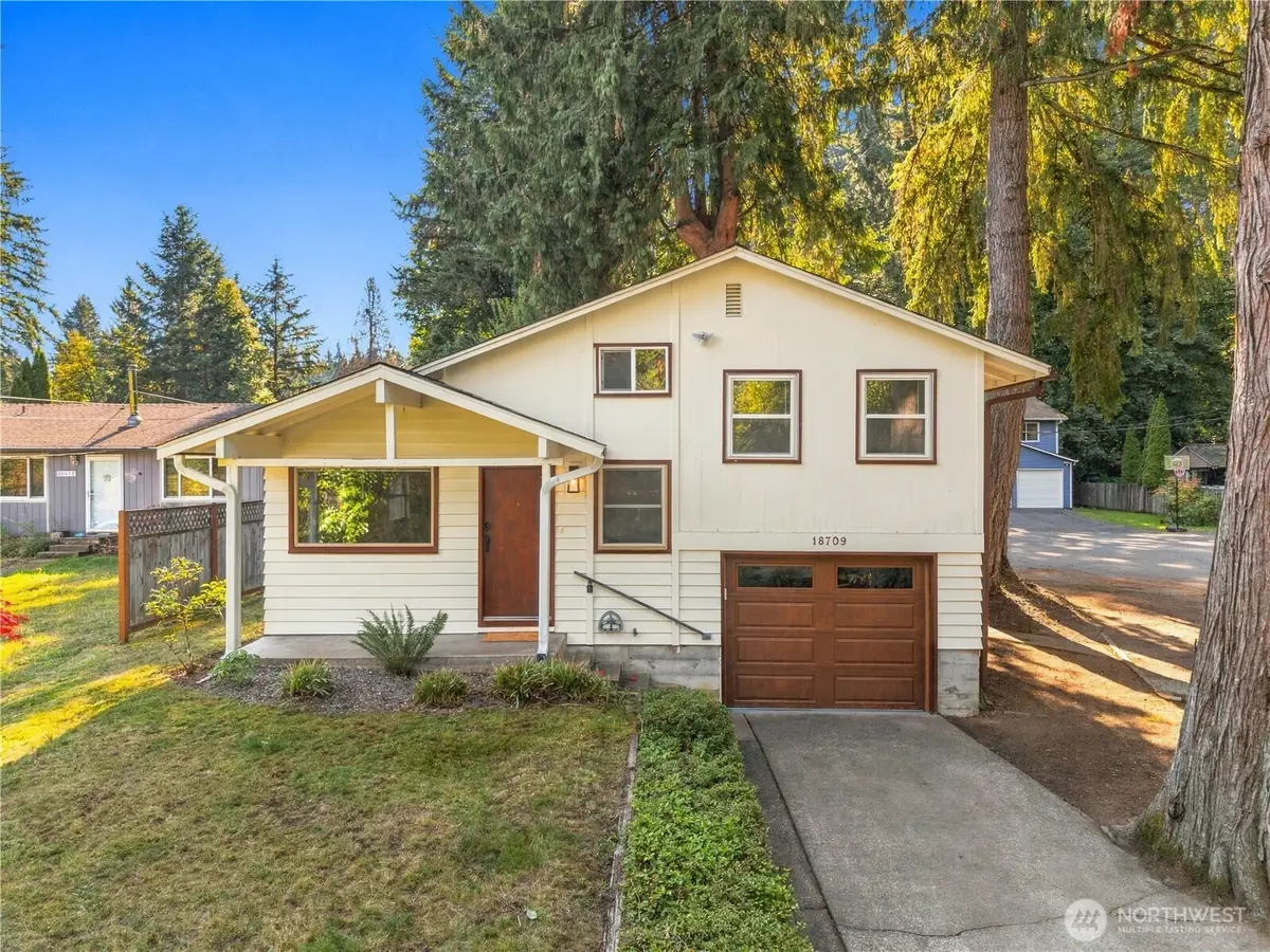 18709 Ballinger Way Ne, Lake Forest Park, WA 98155 - #1