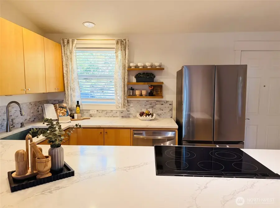 1574 NE Park View Drive #6, Bainbridge Island, WA 98110 - #3