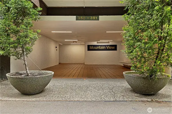 6479 137th Avenue Ne #364, Redmond, WA 98052
