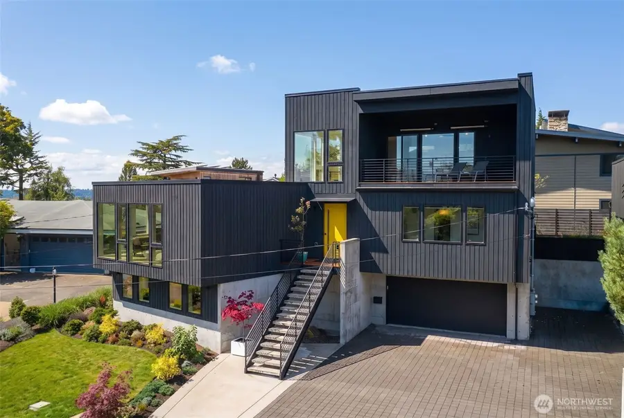 6203 52nd Avenue S, Seattle, WA 98118 - #2