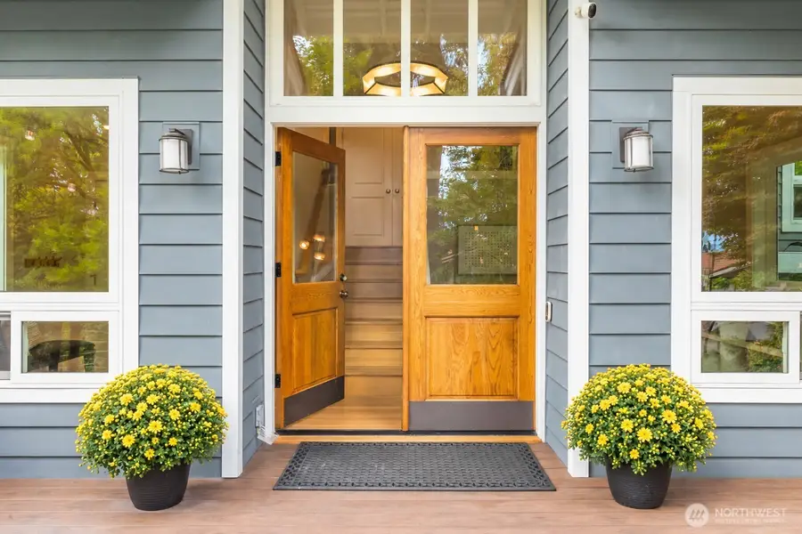 7803 89th Place Se, Mercer Island, WA 98040 - #3