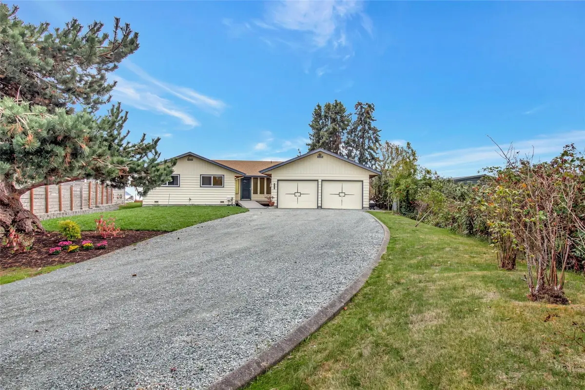 742 Livingston Bay Shore Drive, Camano Island, WA 98282 - #1
