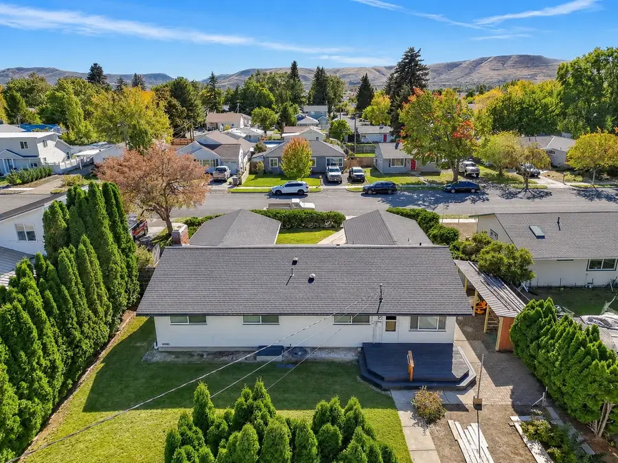 809 Seattle Avenue, Ellensburg, WA 98926 - #2