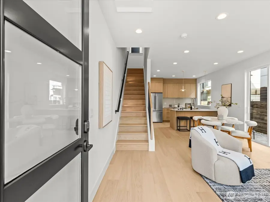4326 Woodlawn Avenue N #A, Seattle, WA 98103 - #2