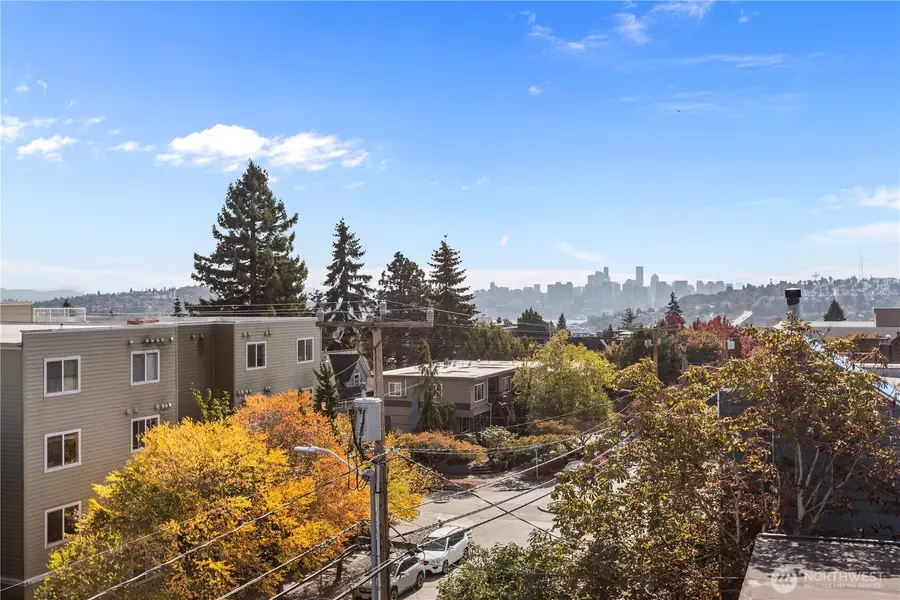 4469 Linden Avenue N, Seattle, WA 98103 - #2