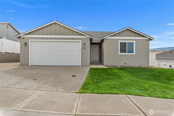 2330 Noah Street Se, East Wenatchee, WA 98802
