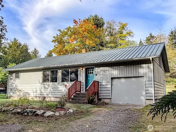 1321 E Marrowstone Road, Nordland, WA 98358