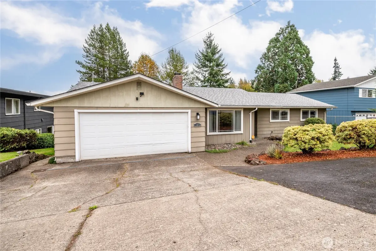 180 Beacon Hill Drive, Longview, WA 98632 - #1