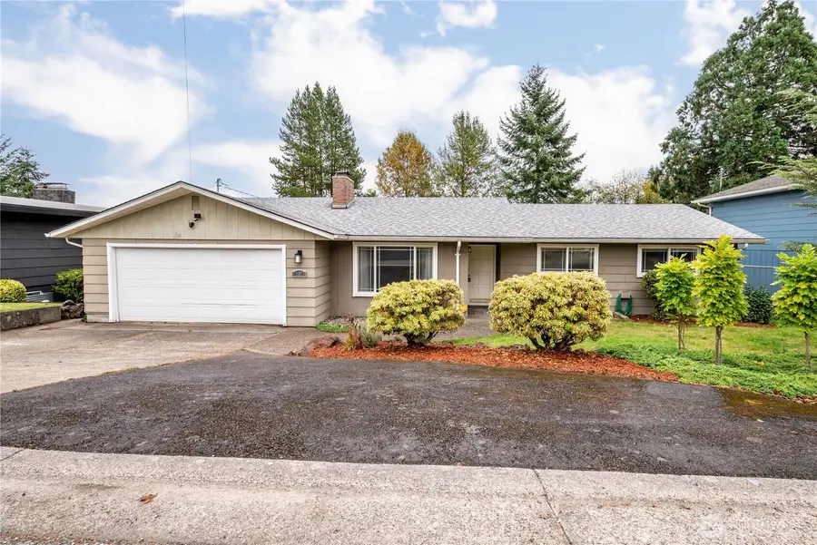180 Beacon Hill Drive, Longview, WA 98632 - #2