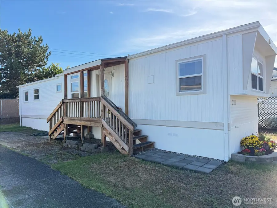 1313 Harrison Avenue S #214, Centralia, WA 98531 - #2
