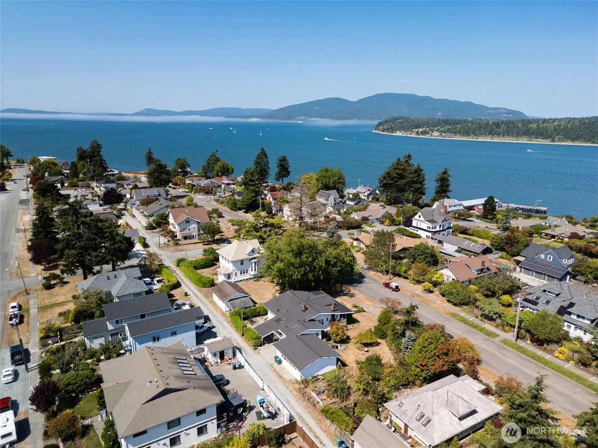 1811 9th Street, Anacortes, WA 98221 - #1