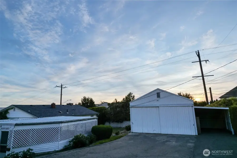 1369 Upland Drive, Sunnyside, WA 98944 - #3