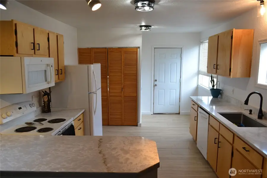 5614 S L Street, Tacoma, WA 98408 - #3