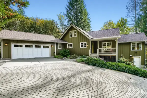 19150 SE May Valley Road, Issaquah, WA 98027