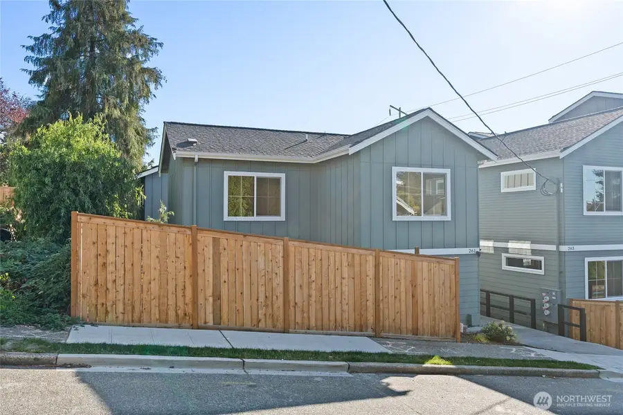261 NW 42nd Avenue, Seattle, WA 98107 - #3