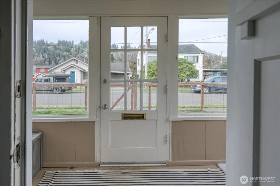 2824 Aberdeen Avenue, Hoquiam, WA 98550 - #2