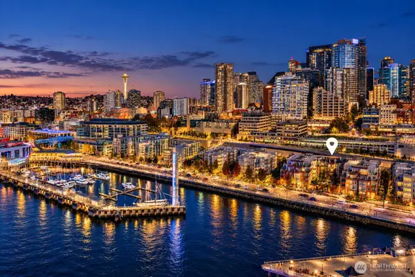1950 Alaskan Way #121, Seattle, WA 98101