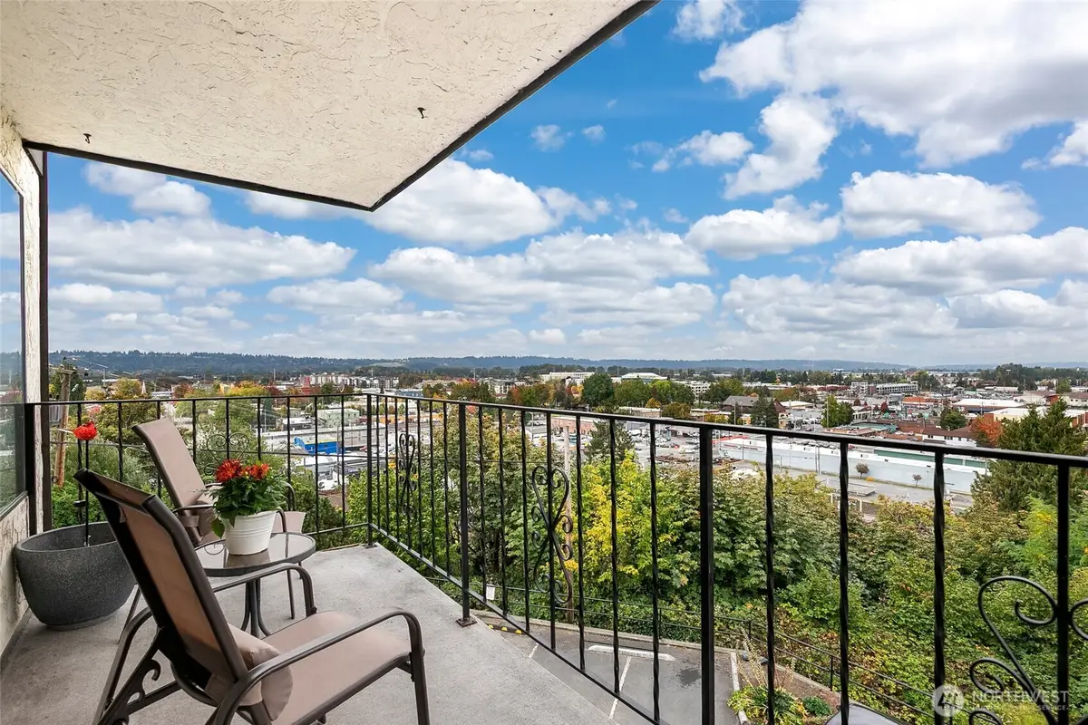 317 Kennebeck Avenue S #204, Kent, WA 98030 - #1
