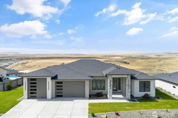 7541 W 22nd Place, Kennewick, WA 99338