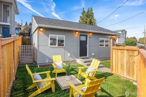3431 Gilman Avenue W, Seattle, WA 98199