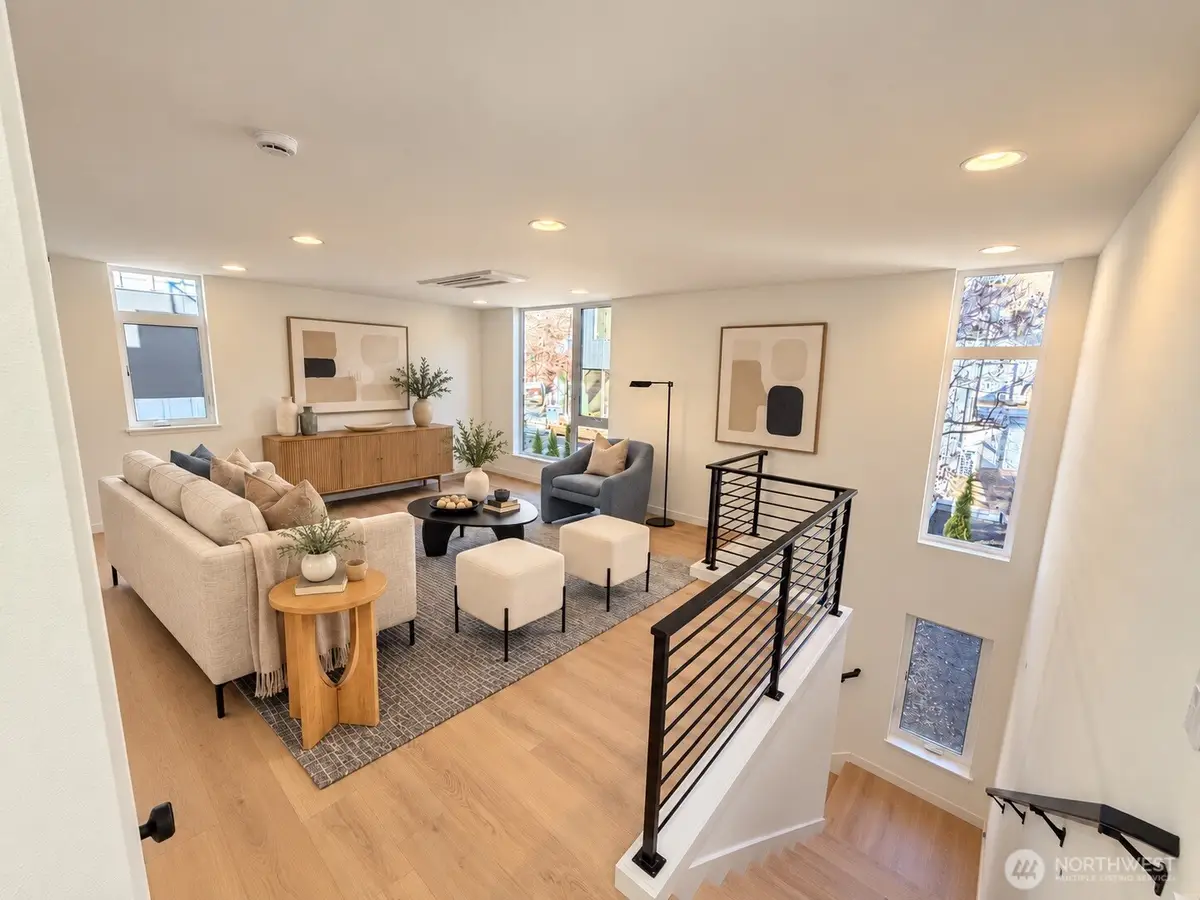 2532 30th Avenue W, Seattle, WA 98199 - #1