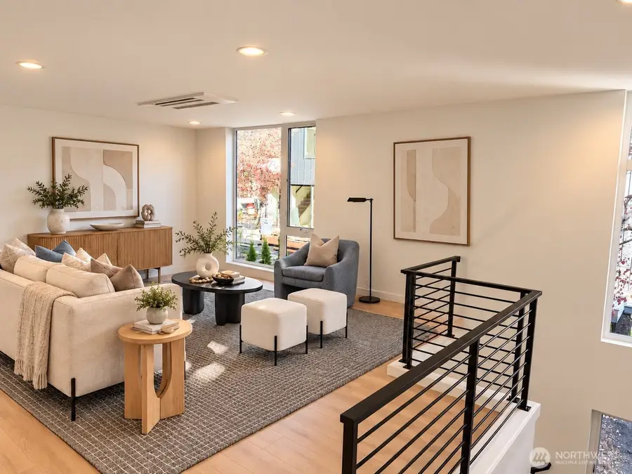 2532 30th Avenue W, Seattle, WA 98199 - #2