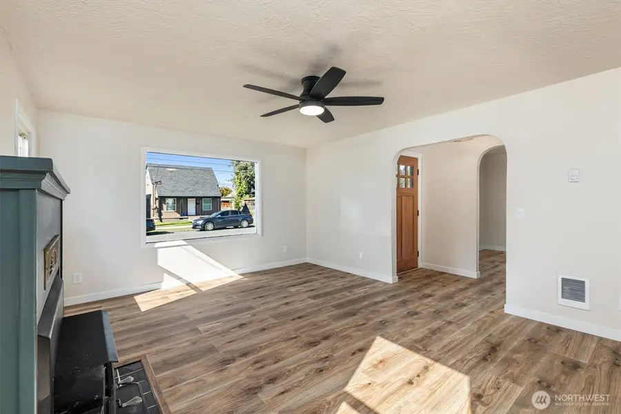 253 SW 1st Street, Chehalis, WA 98532 - #3