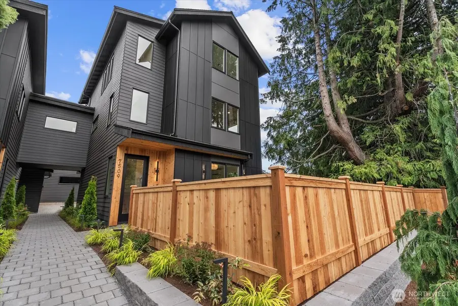7509 12th Avenue Sw, Seattle, WA 98106 - #2