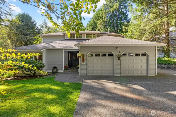 14205 Crown Point Place Nw, Silverdale, WA 98383