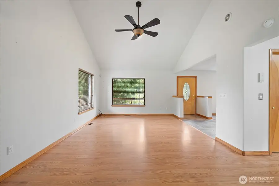 217 Nevada Drive, Longview, WA 98632 - #3