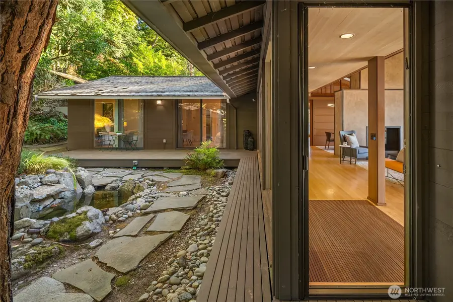 4429 Forest Avenue Se, Mercer Island, WA 98040 - #2
