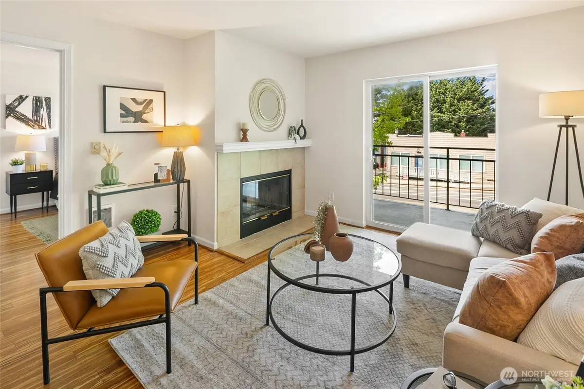 9750 Greenwood Avenue N #203, Seattle, WA 98103 - #1